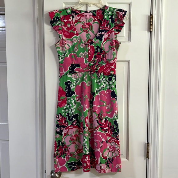 Lilly Pulitzer Dresses & Skirts - Lilly Pulitzer size S adorable dress!
B3